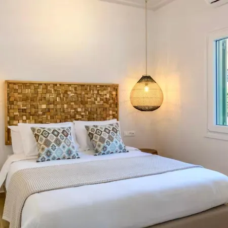 At Mykonos, Greece, Excellent View Apart Otel *
